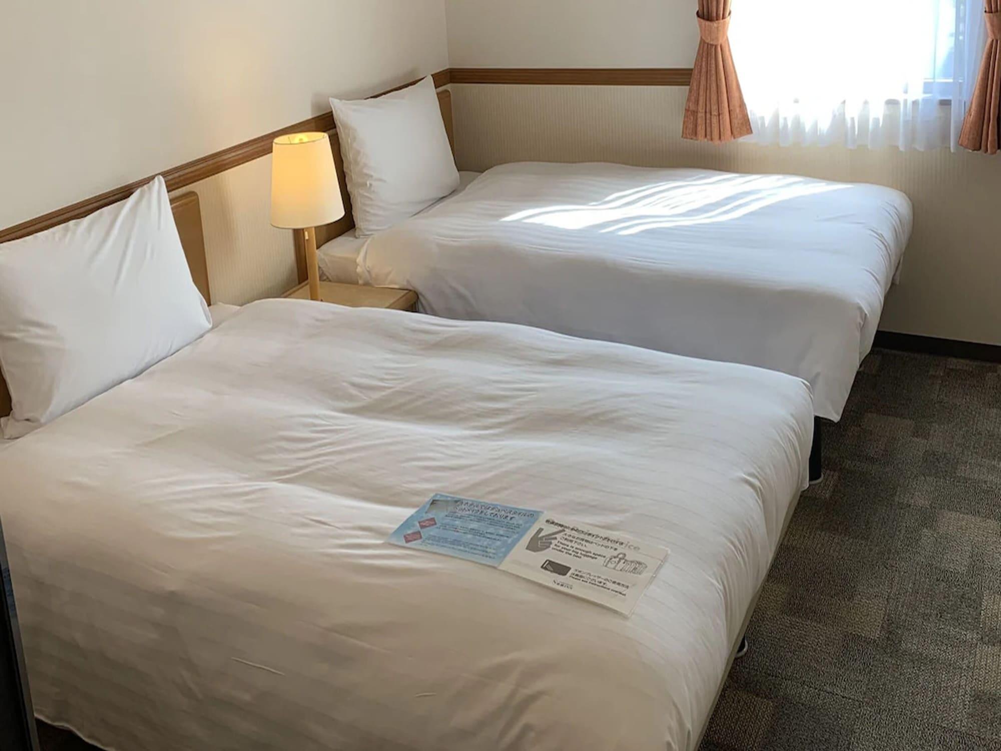Toyoko Inn Shin-Yokohama Ekimae Shinkan Ngoại thất bức ảnh